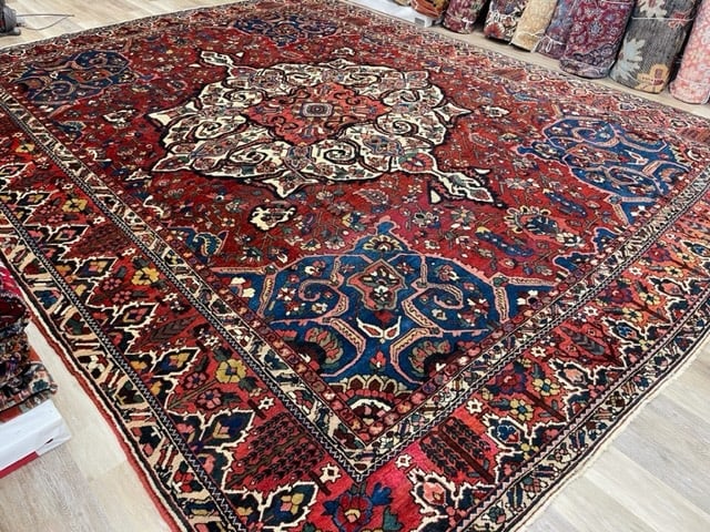 Antique large size Persian Bakhtiari Rug-3851 - 4