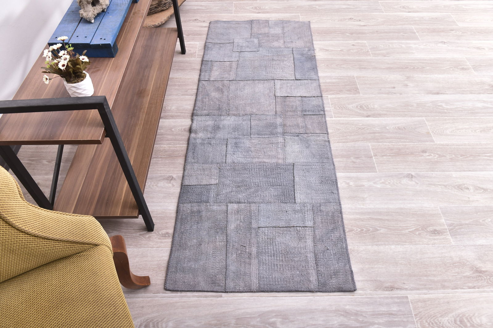 2'1'' x 5'8'' Turkish Vintage Hemp Rug - 240045 - 3