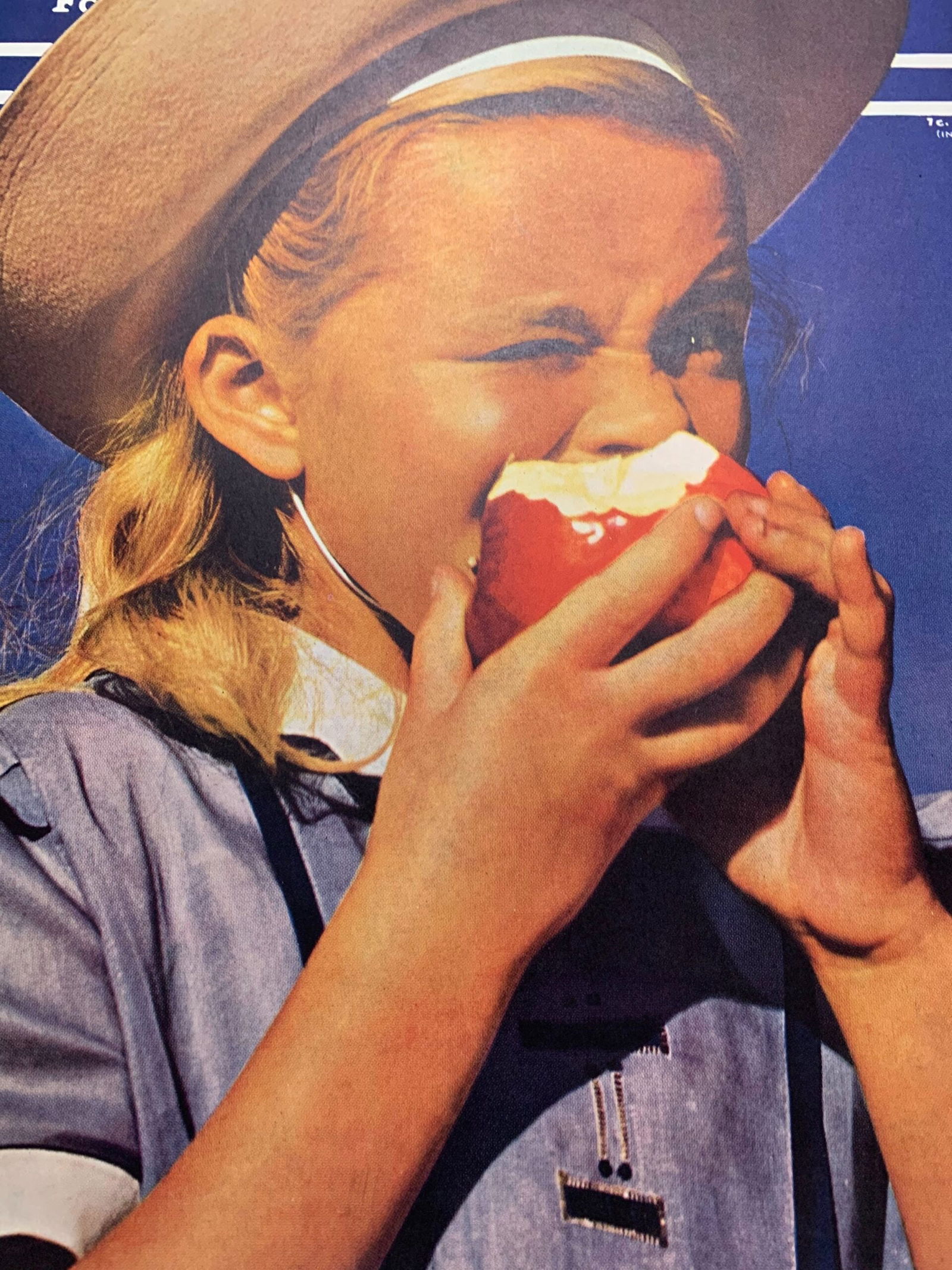 22x28 1940 Newstand Poster Saturday Evening Post - Art By Werner Stoy girl Eating An Apple - 3