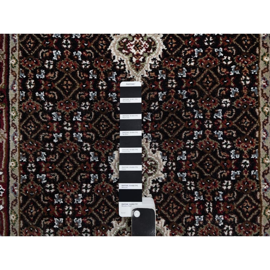 Black Tabriz Mahi with Fish Design Hand Knotted Pure Wool Runner Rug - 4