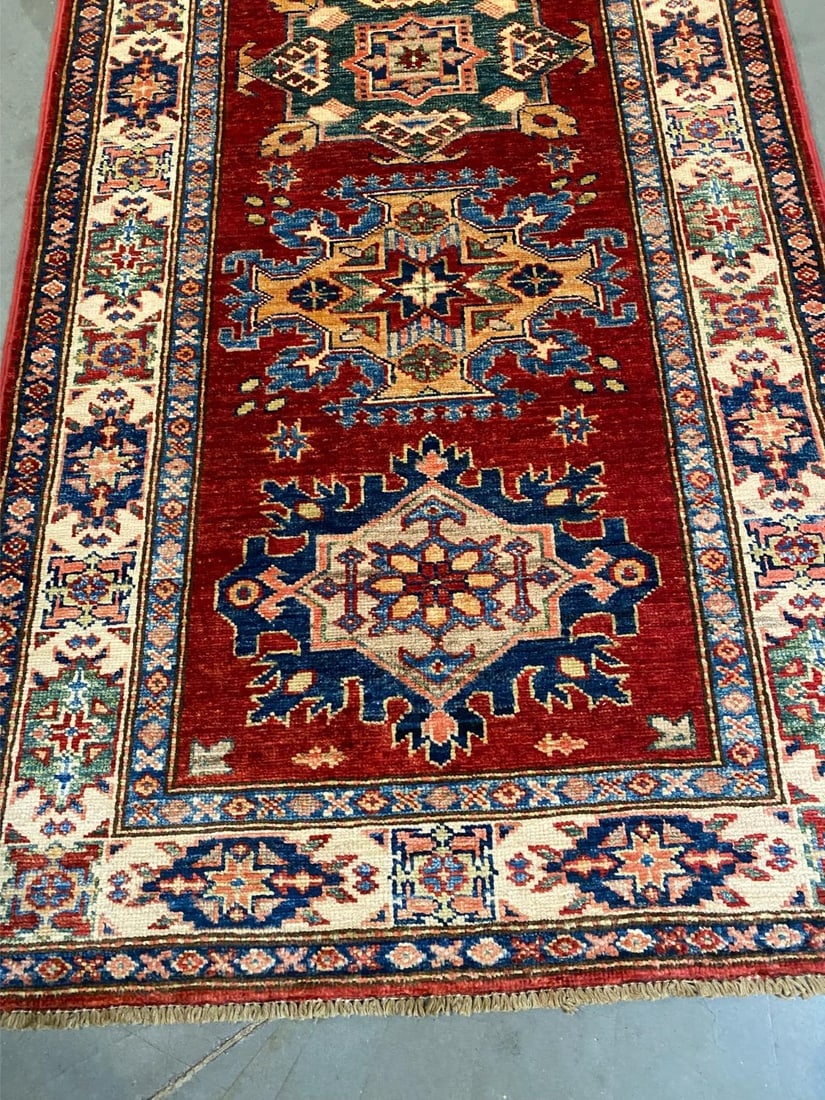 FINE SUPER KAZAK RUNNER 2'.7"x9'.8" - 2