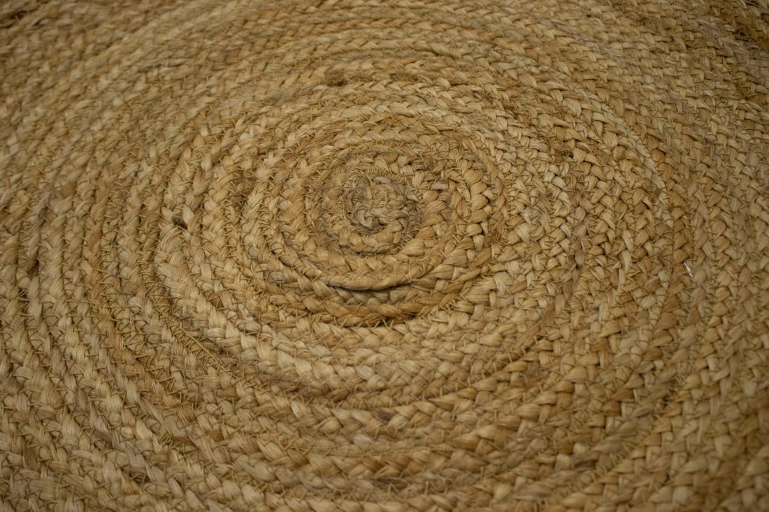 Reversible Braided Style 4X4 Jute Modern Round Rug - 5