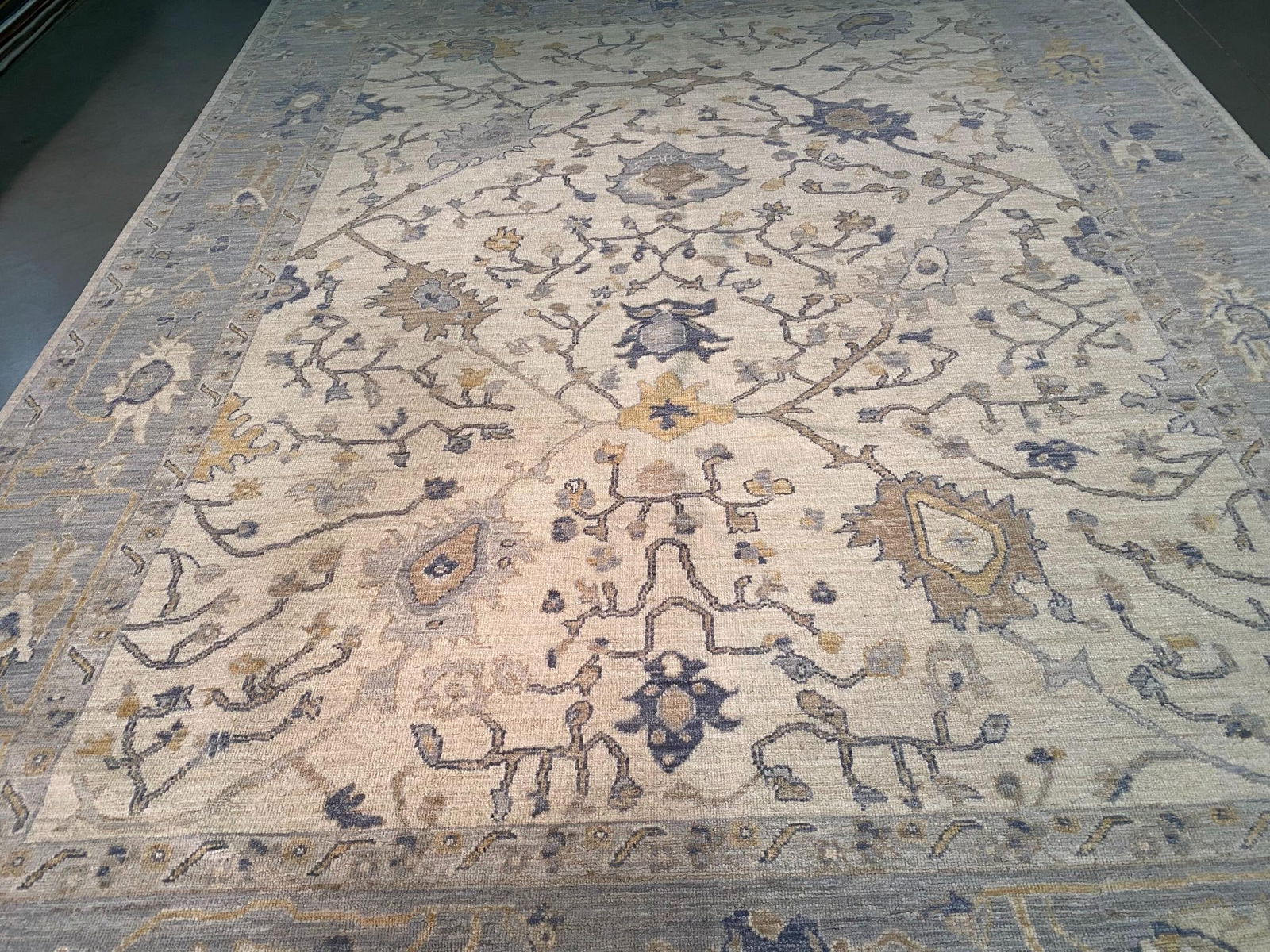 Magnificent Oushak Rug 9.3x11.9 - 2