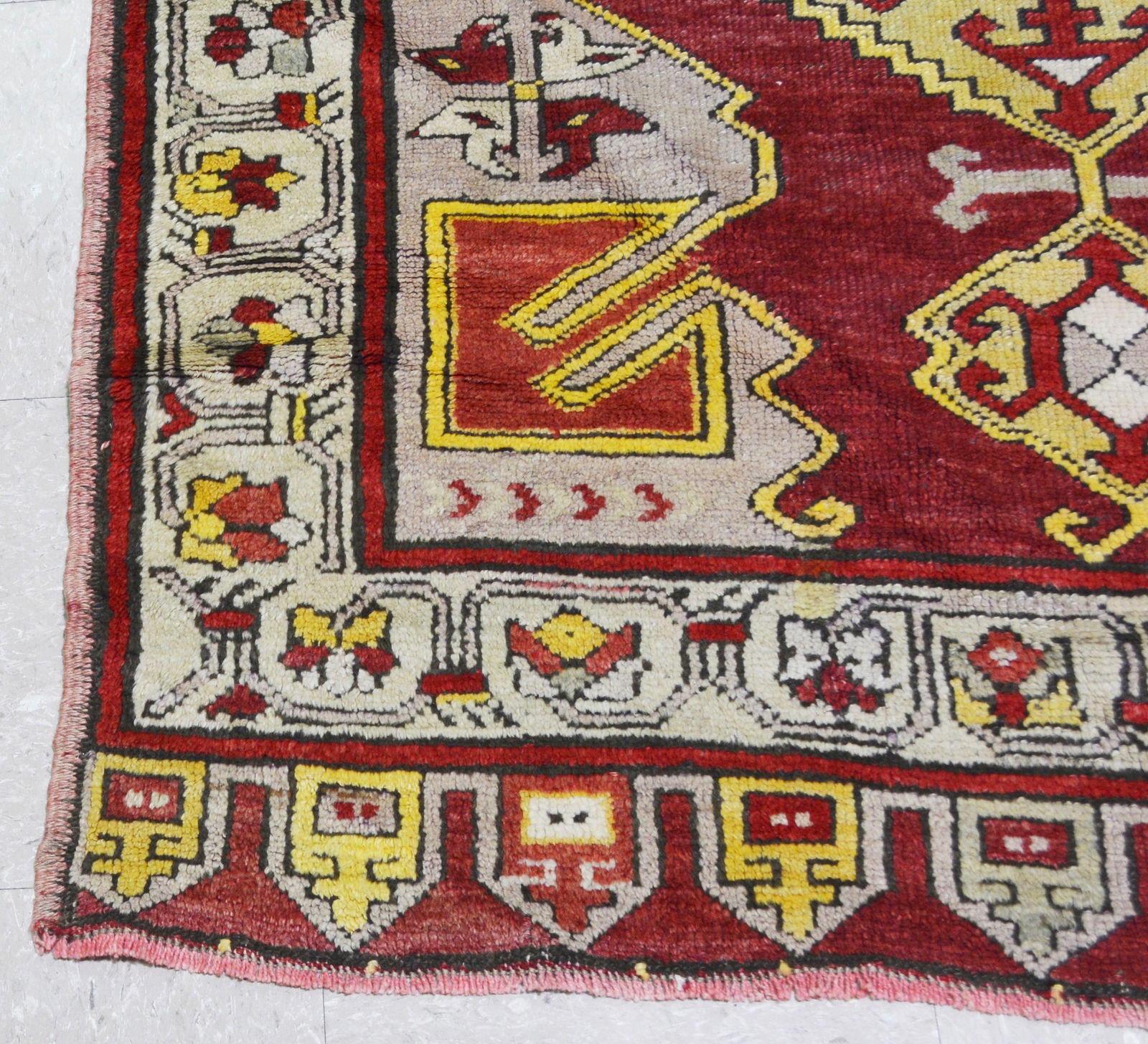 HAND KNOTTED WOOL OUSHAK RUG - 5