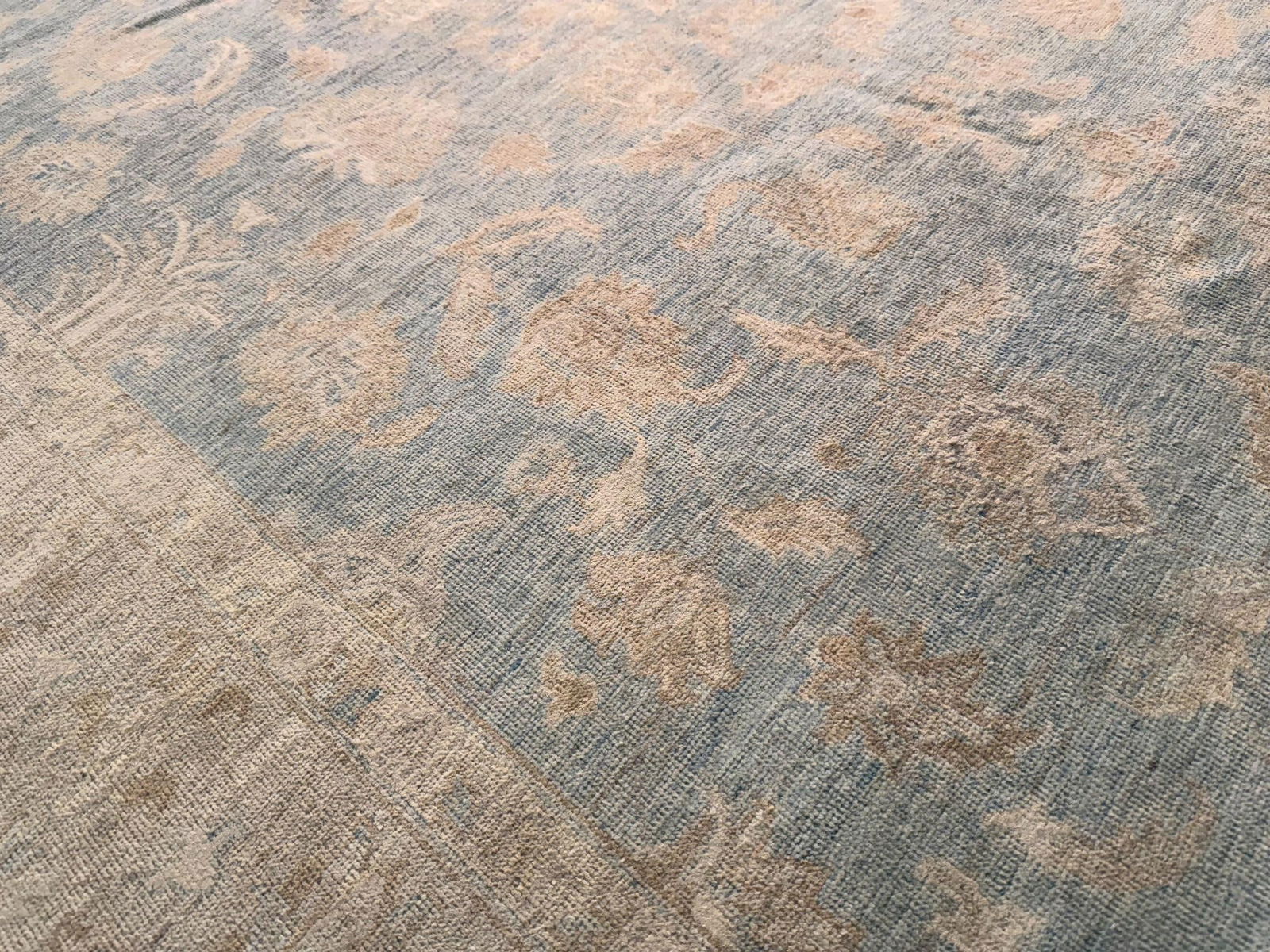 Exquisite Zighler Rug 6.8x9.8 - 6