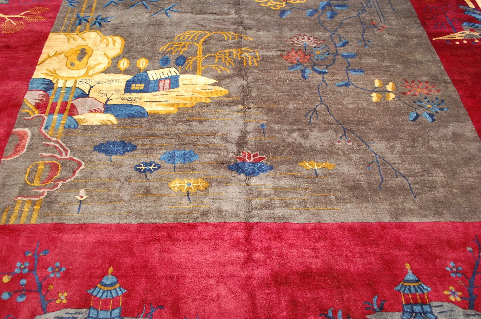 CHINESE RUG 9x11.5 - 2