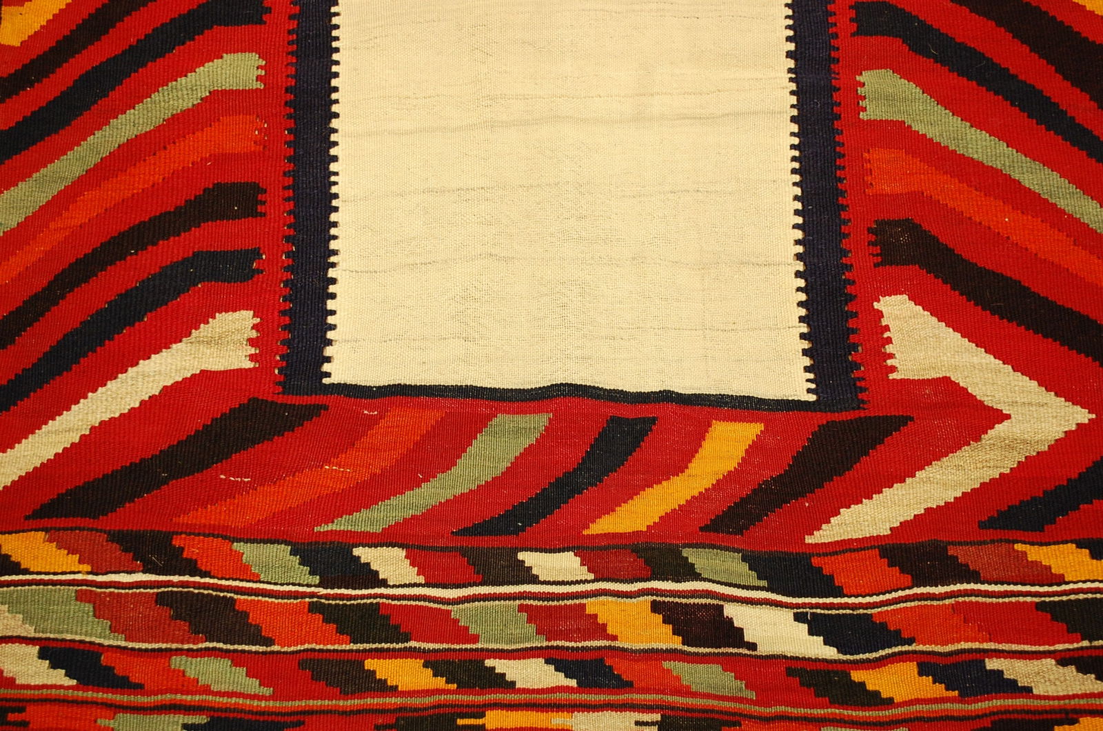 CAUCASIAN RUG 3.7x9.2 - 2