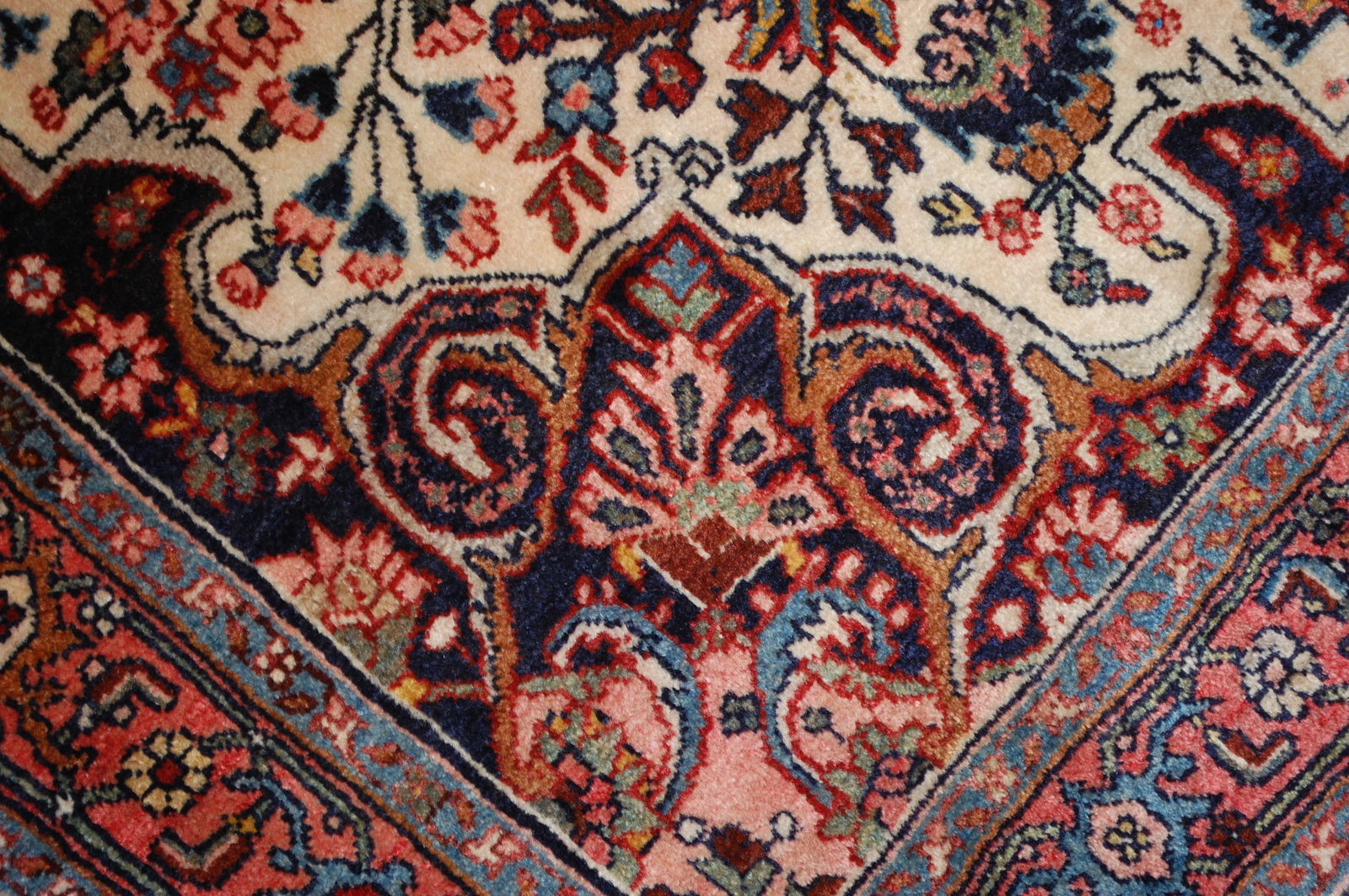 PERSIAN BIJAR 3'5" x 5'2" - 12