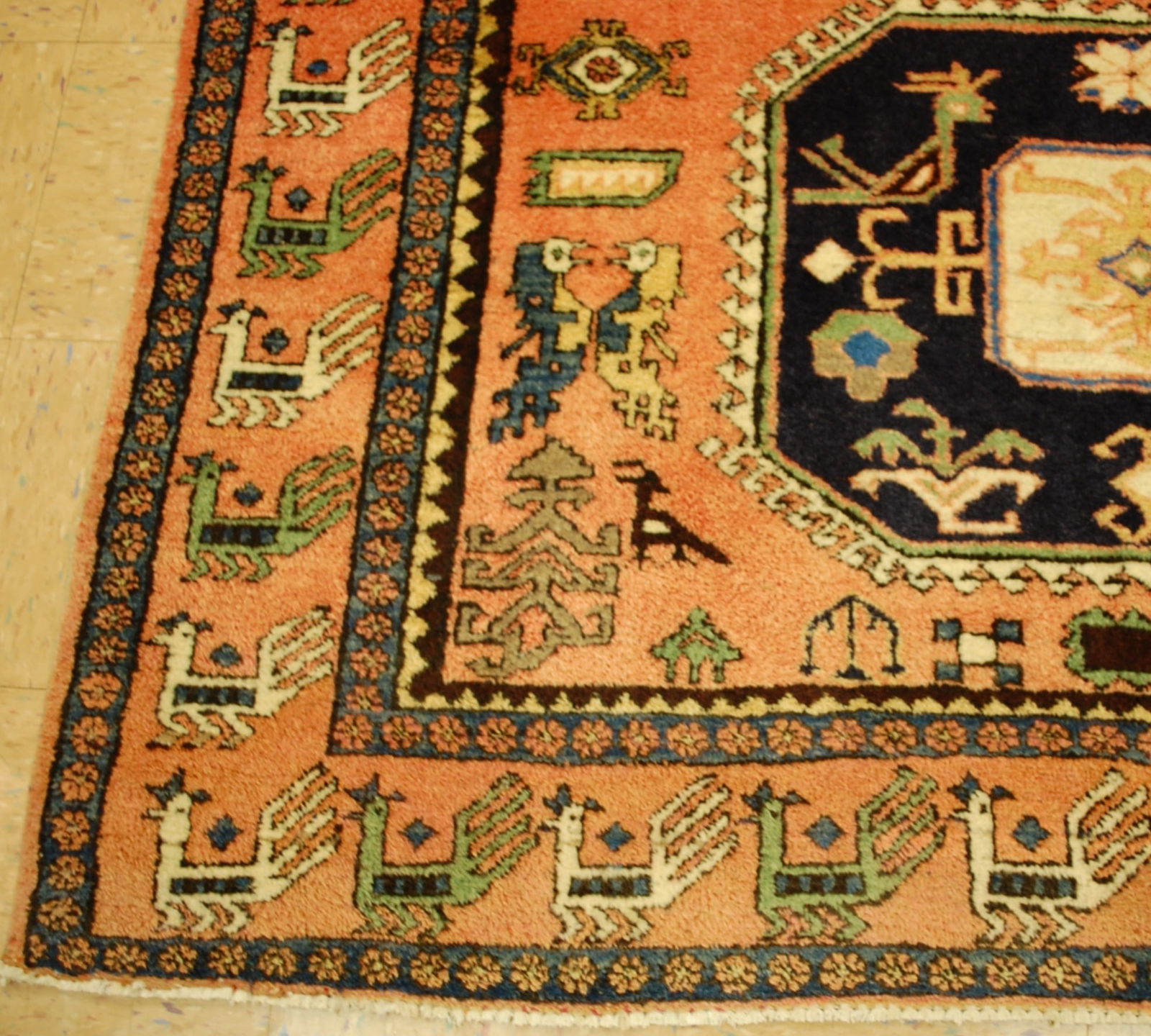 CAUCASIAN RUG 5.7 X 8.10 - 8