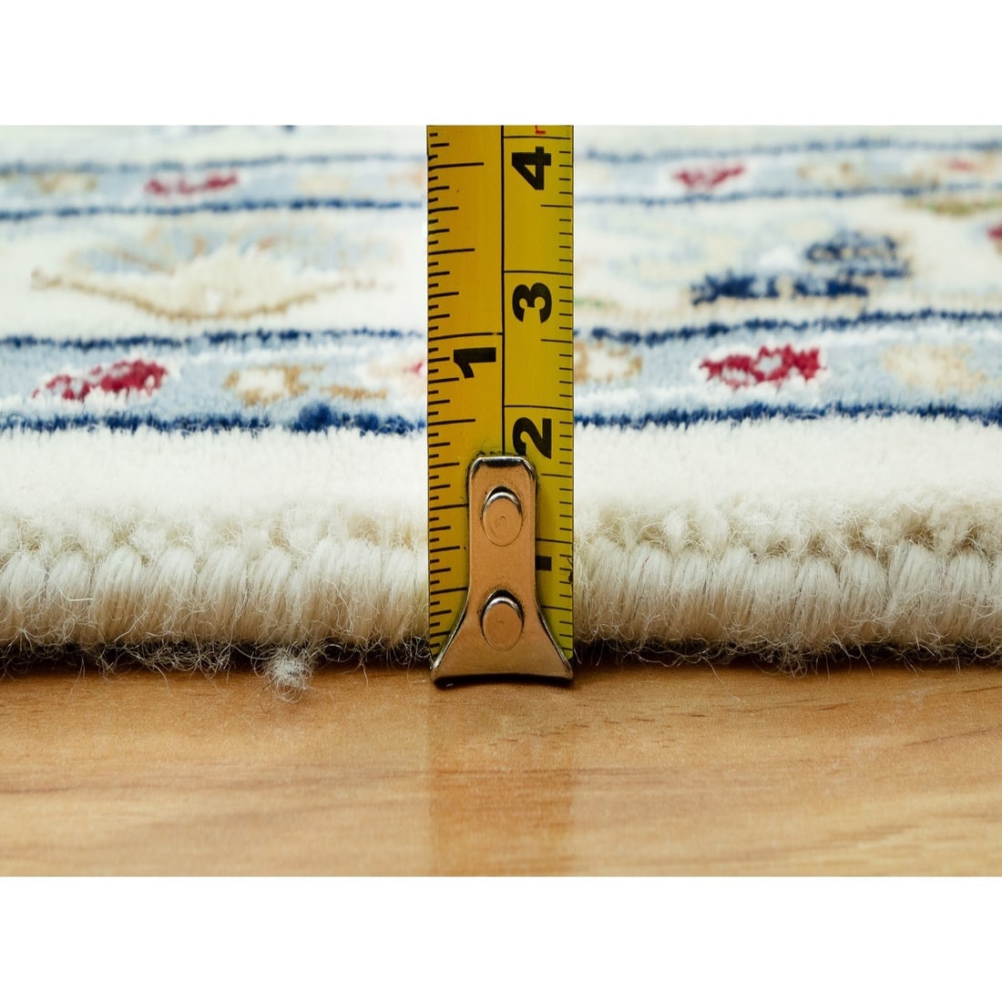 Huron White Hand Knotted Nain Large Medallion Design Wool Oriental Rug - 10