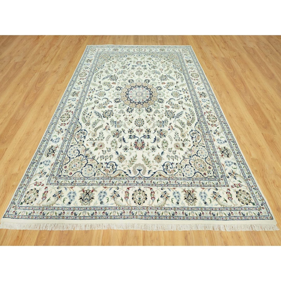 Huron White Hand Knotted Nain Large Medallion Design Wool Oriental Rug - 2