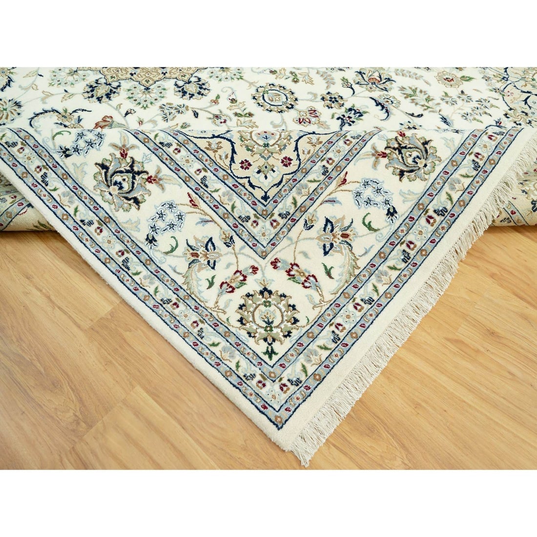 Huron White Hand Knotted Nain Large Medallion Design Wool Oriental Rug - 6