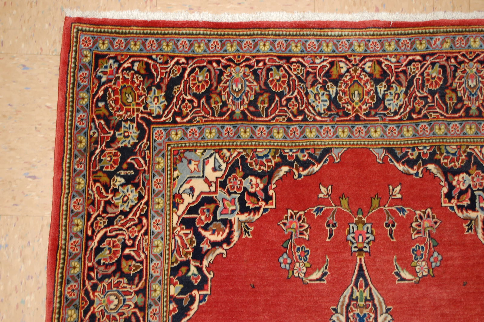 PERSIAN KESHAN RUG 2'7" x 3'3" - 6