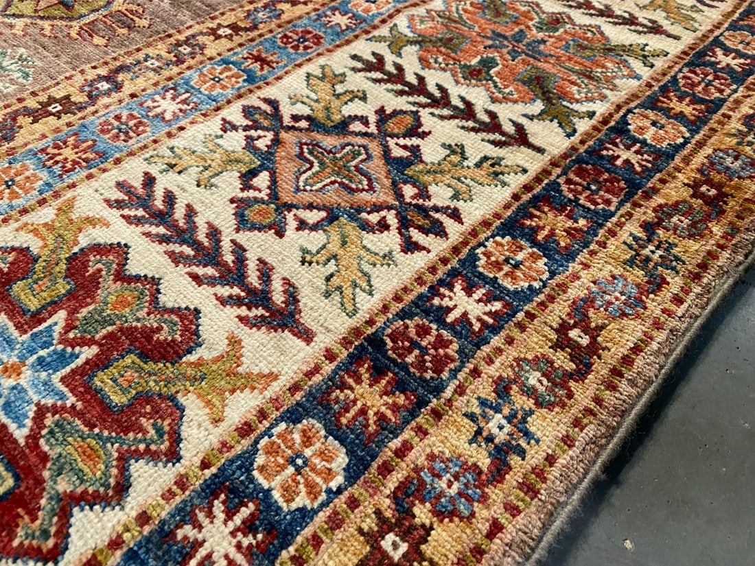 EXQUISITE FINE SUPER KAZAK RUG 8'.5"x10'.3" - 8