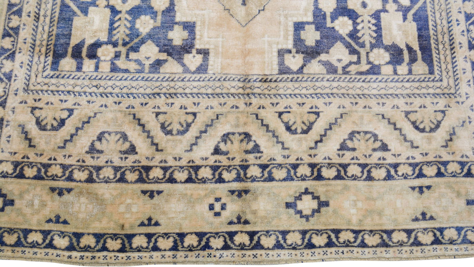 HAND KNOTTED WOOL OUSHAK RUG - 5