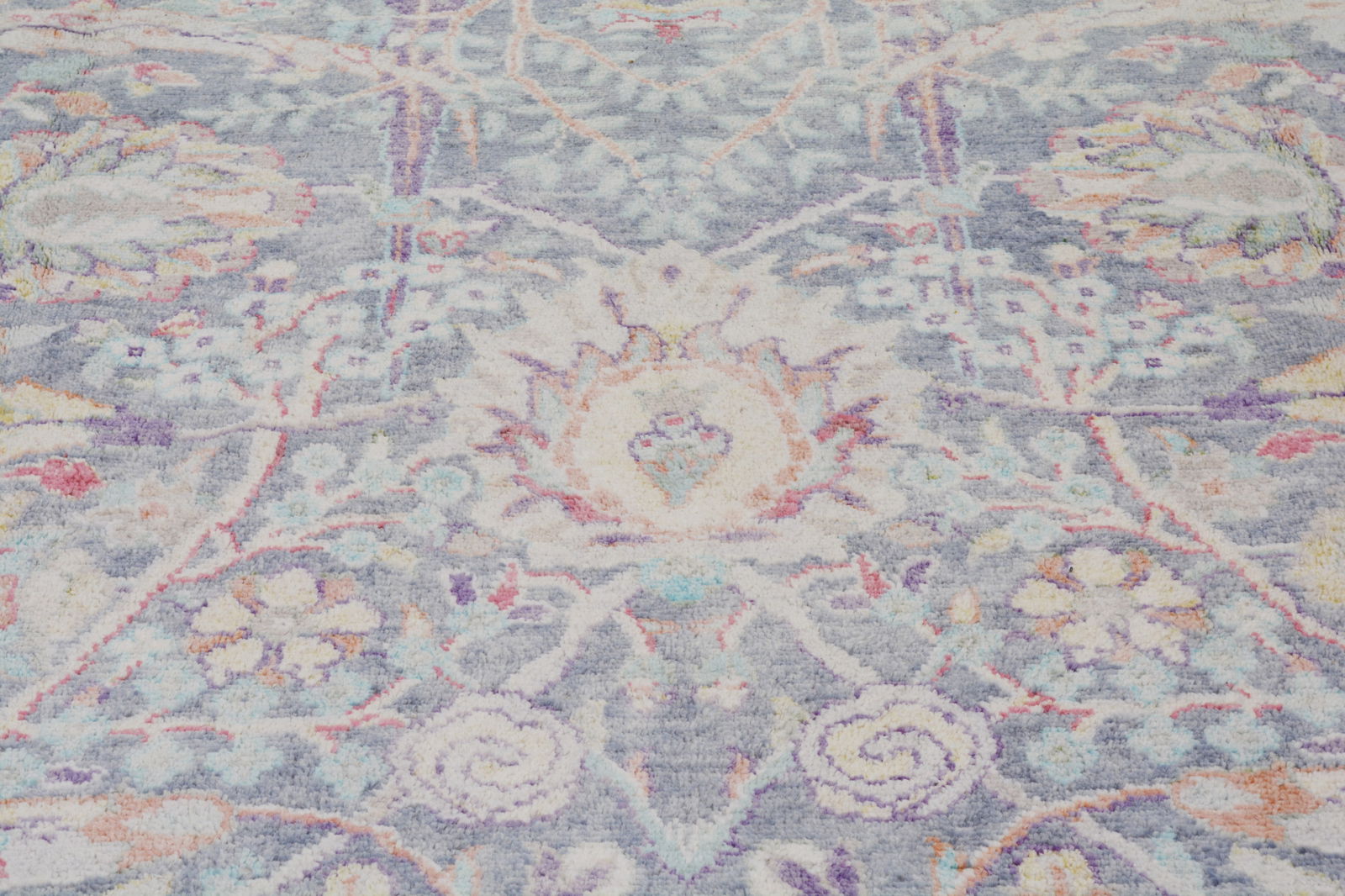 HAND KNOTTED WOOL OUSHAK RUG - 3