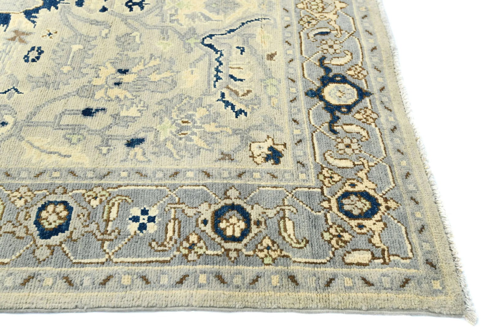 Muted Gray Geometric 4X6 Heriz Serapi Oriental Rug - 8