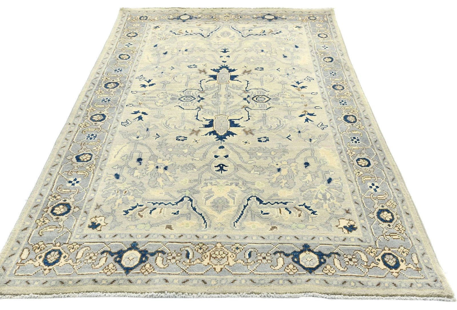 Muted Gray Geometric 4X6 Heriz Serapi Oriental Rug - 9