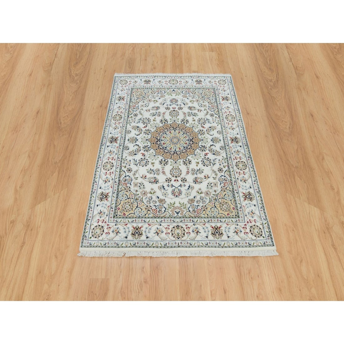 Powder White, Nain Design, 250 KPSI, 100% Wool Hand Knotted Rug - 2