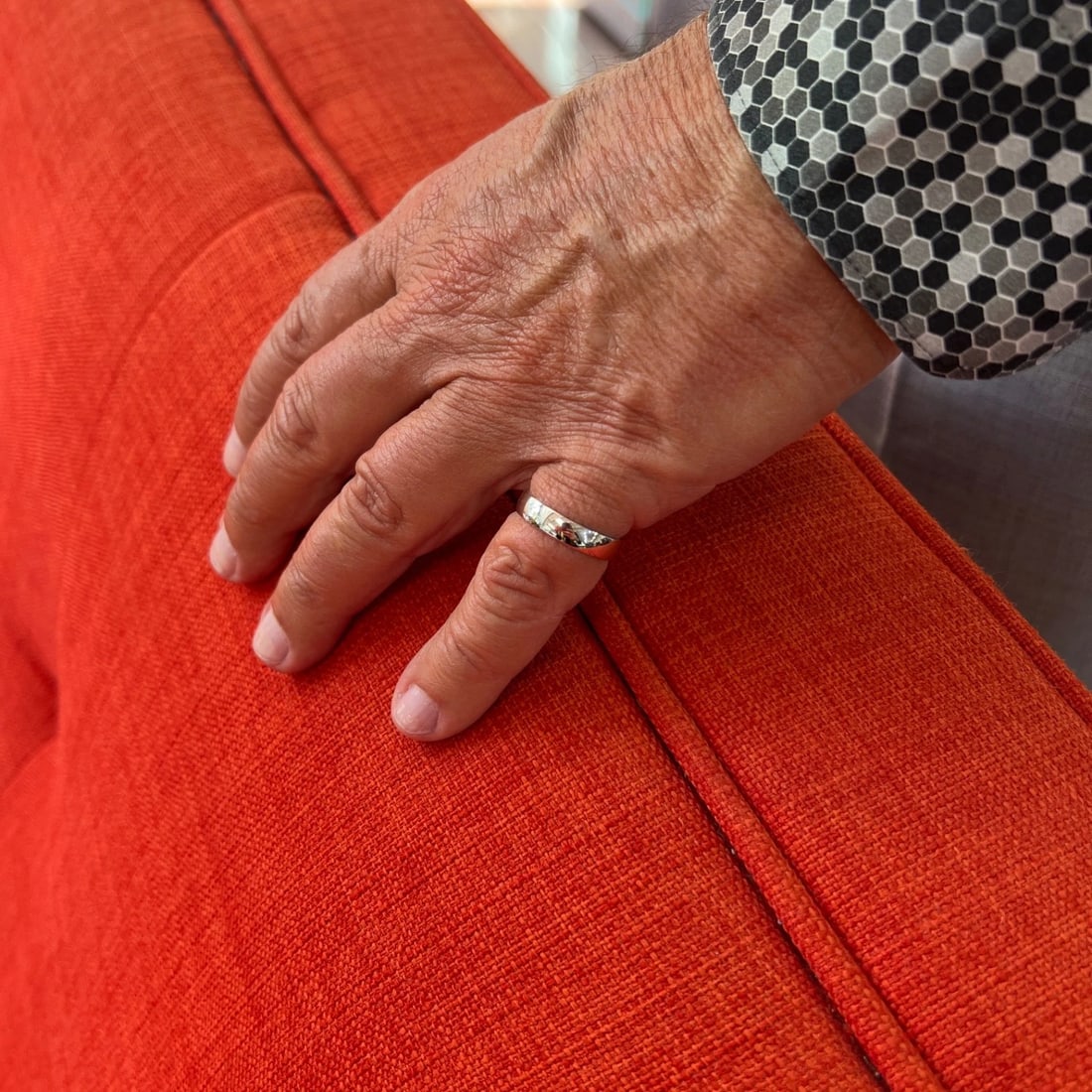 Men's Classic Comfort Fit Wedding Band Ring 14K White Gold, Size 9, 4.5 mm - 5