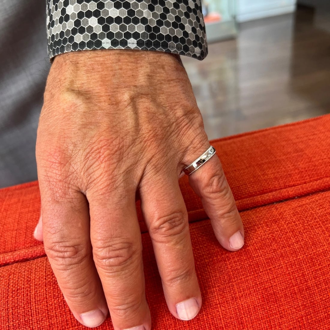 Men's Milgrain Edge Wedding Band Ring 14K White Gold, Size 9.25, 4.5 mm - 5