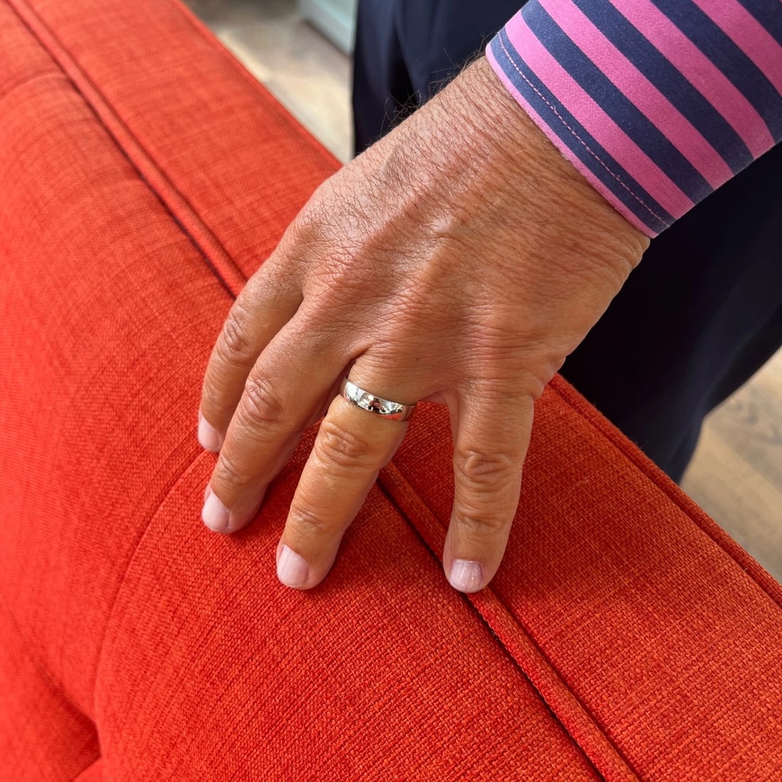 Men's Classic Comfort Fit Wedding Band Ring 14K White Gold, Size 11, 5 mm - 4