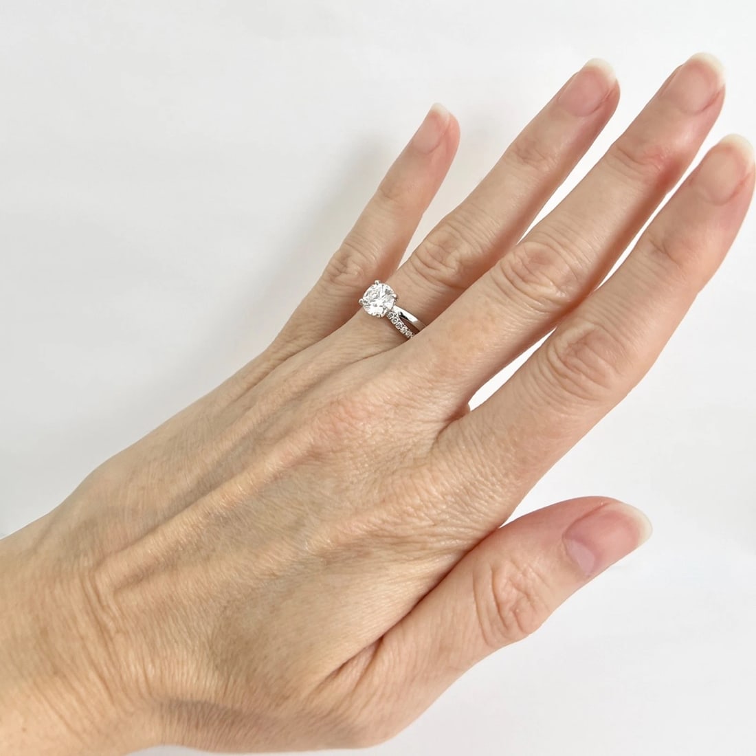 De Beers GIA Round Diamond Infinity Twist Engagement Ring Platinum, 1.61 CTW - 5