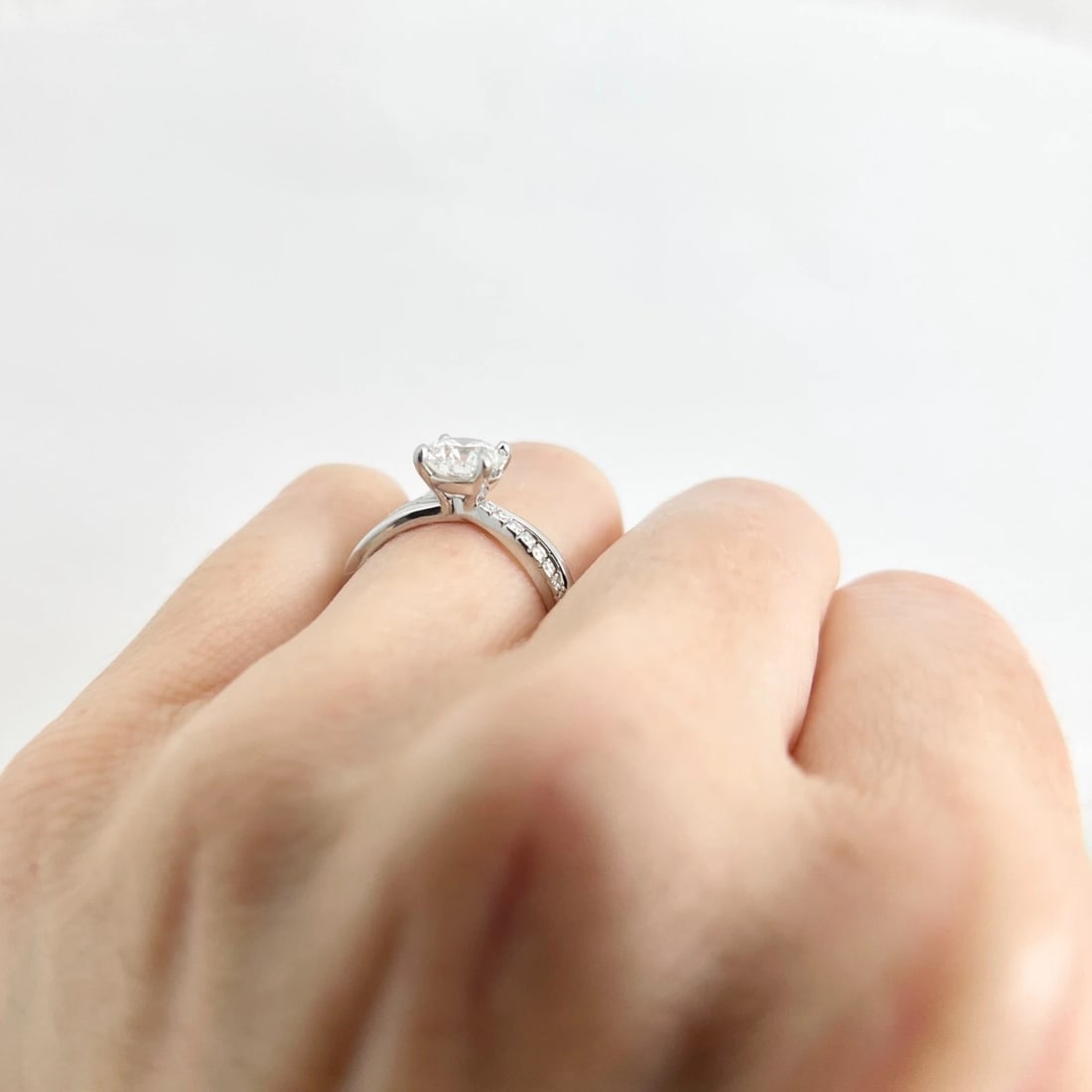 De Beers GIA Round Diamond Infinity Twist Engagement Ring Platinum, 1.61 CTW - 6