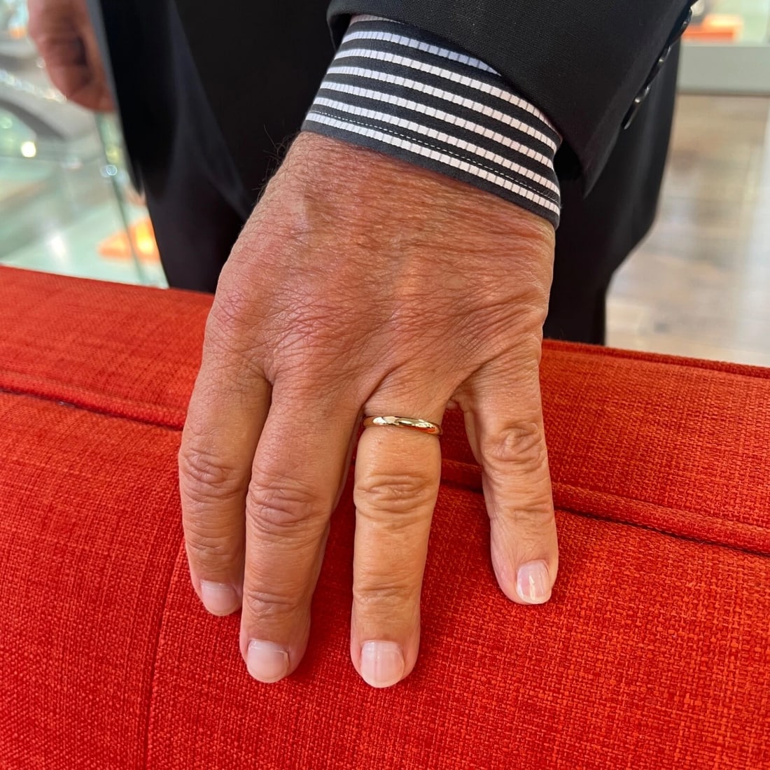 Men's Thin Classic Comfort Fit Wedding Band Ring 14K Yellow Gold, Size 10, 3 mm - 4