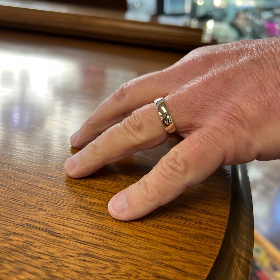 Men's Plain Classic Wedding Band Ring 14K Yellow Gold, Size 10.5, 5.5 mm - 6