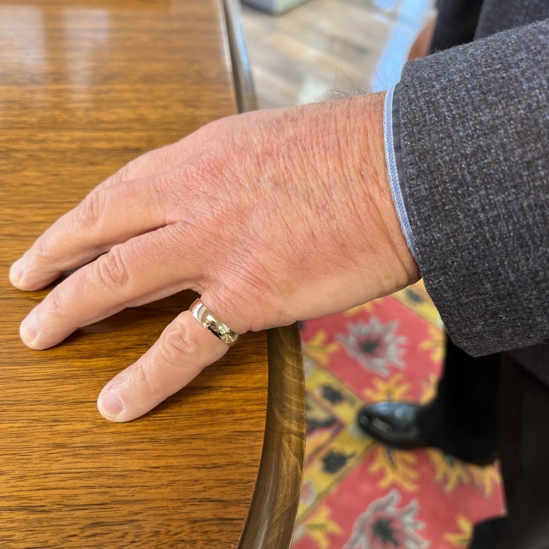 Men's Plain Classic Wedding Band Ring 14K Yellow Gold, Size 8.5, 5 mm - 4