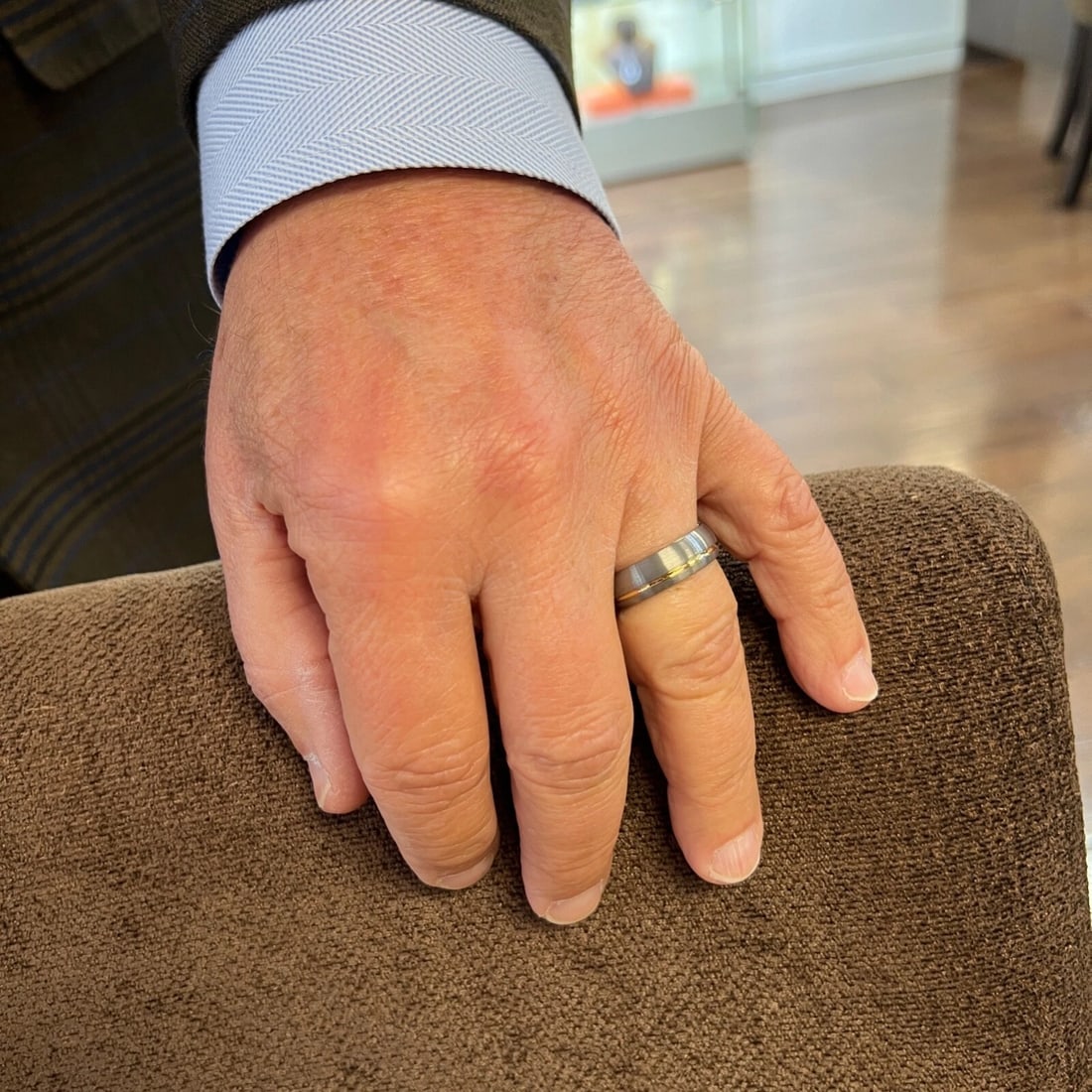 Men's Gold Line Grey Brushed Finish Wedding Band Ring Tungsten Carbide, Size 10 - 5