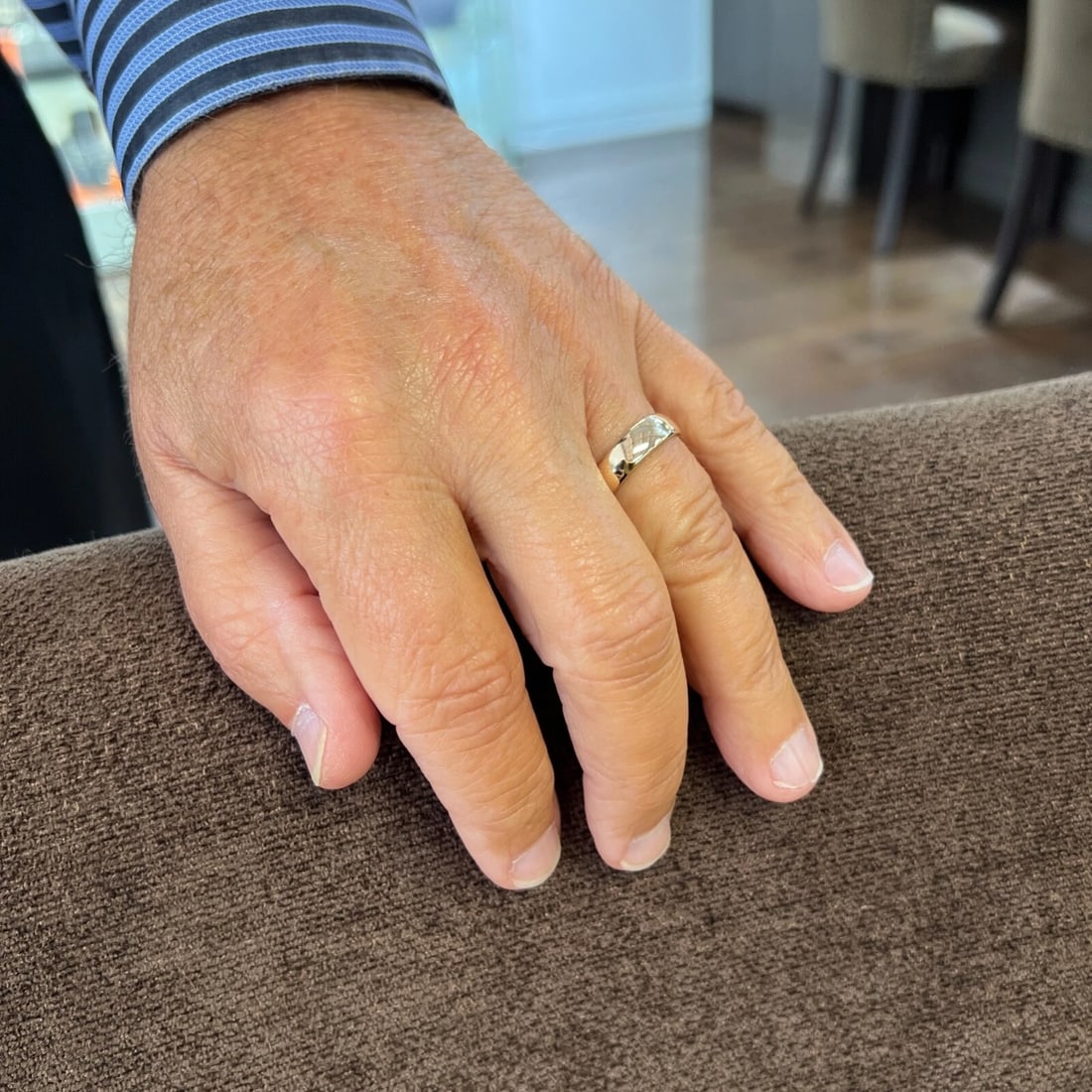 Men's Classic Wedding Band Ring 14K Yellow Gold, Size 11.5, 5.5 mm - 6