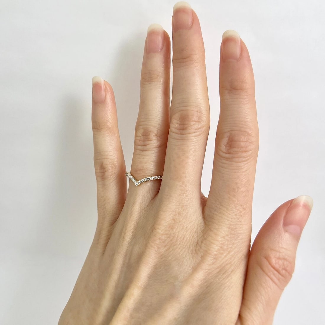 Curved Diamond Chevron V-Shaped Wedding Band Ring 14K Yellow Gold, .30 CTW - 4