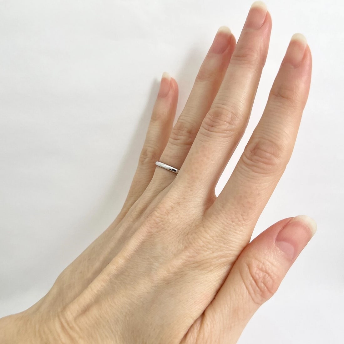 Thin Plain Classic Wedding Band Ring 14K White Gold, Size 6, 2 mm - 3