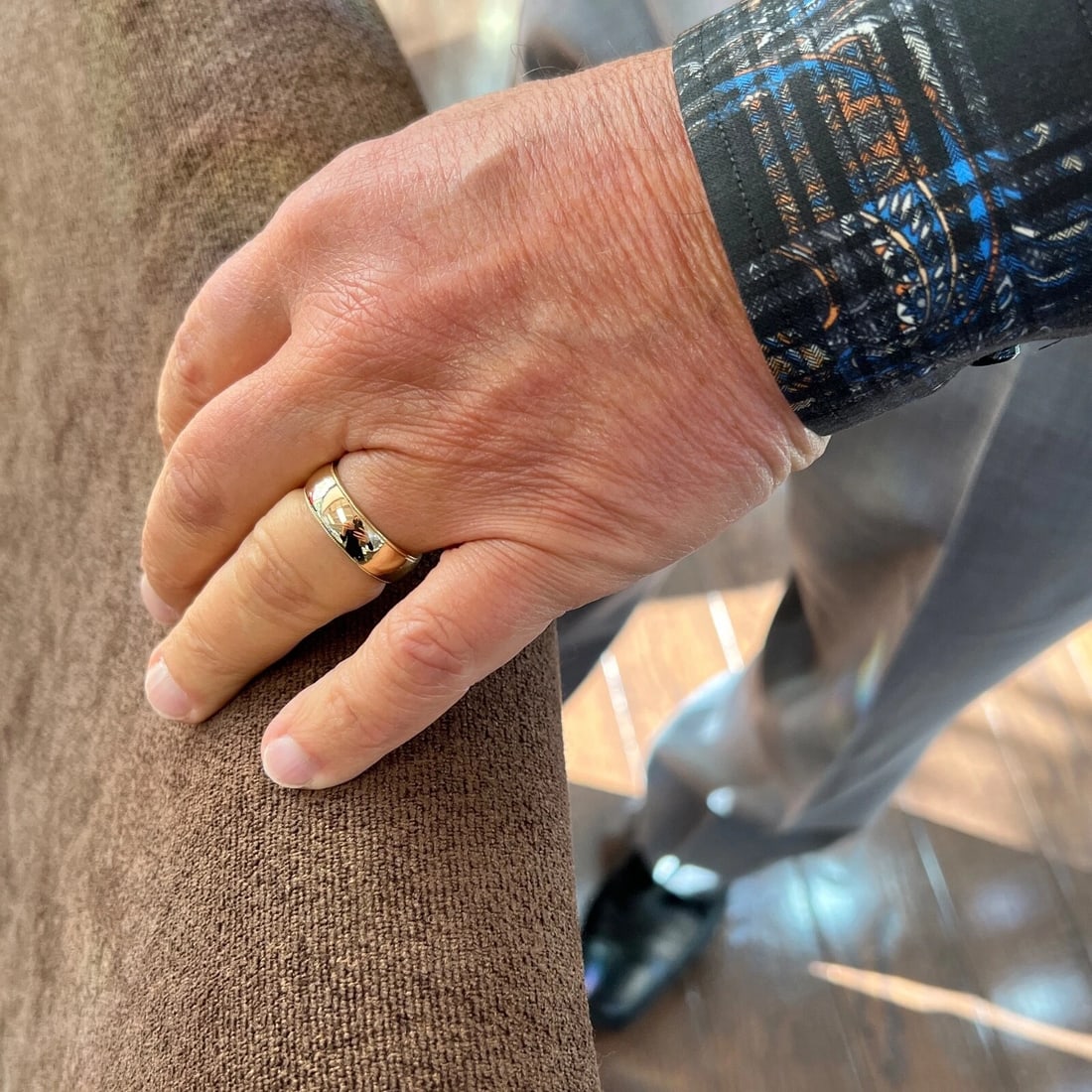 Men's Wide Milgrain Edge Wedding Band Ring 14K Yellow Gold, Size 11, 7.2 mm - 3