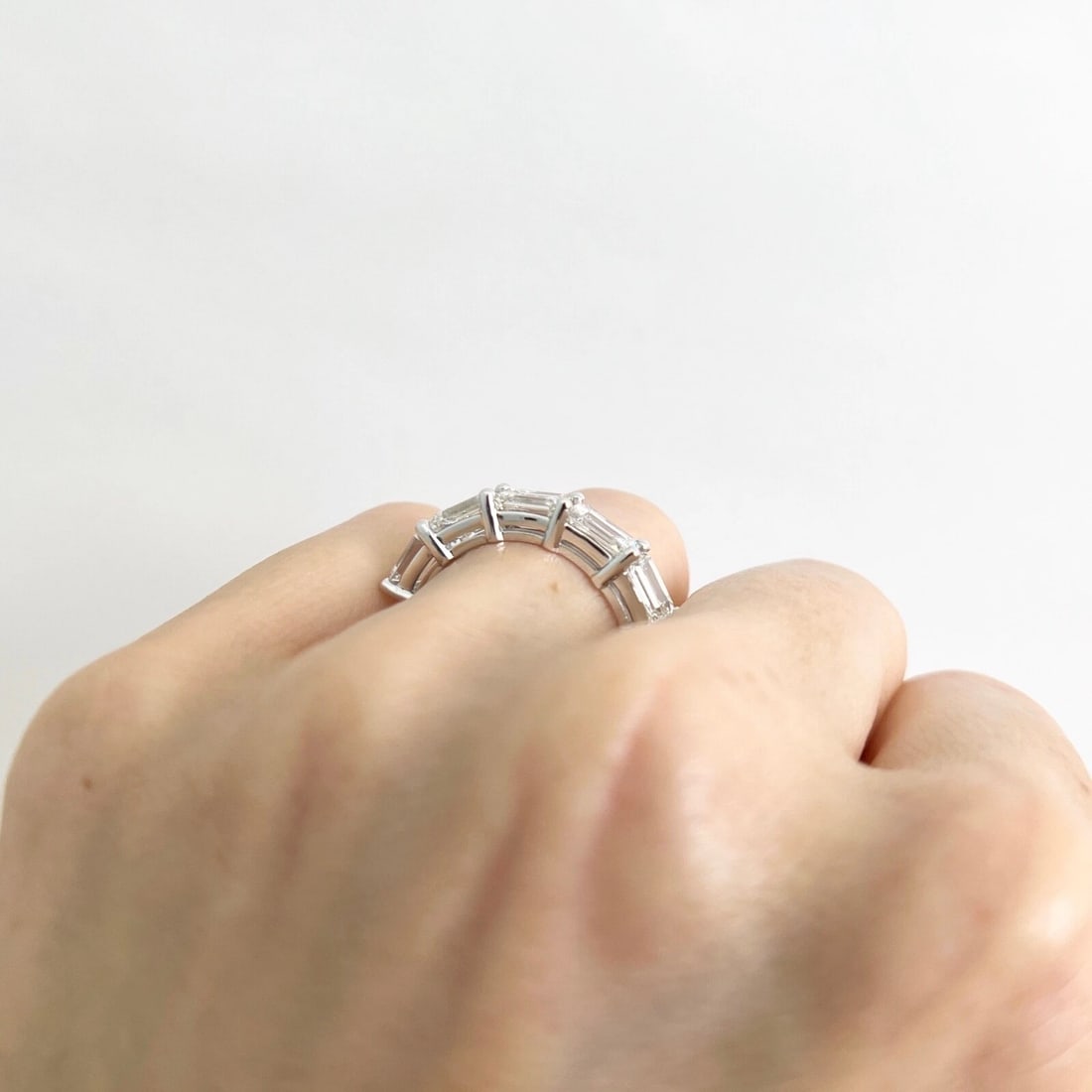 Oval Round Diamond Wedding Band Anniversary Ring 14K White Gold, .80 CTW - 9