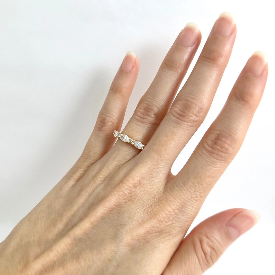 Oval Round Diamond Wedding Band Anniversary Ring 14K Yellow Gold, .86 CTW - 5