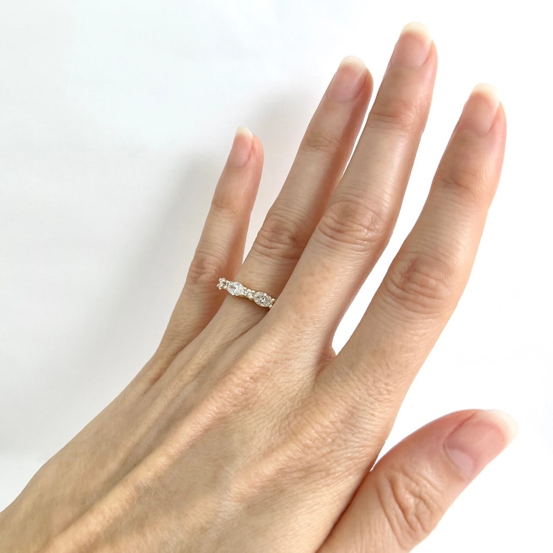 Oval Round Diamond Wedding Band Anniversary Ring 14K Yellow Gold, .86 CTW - 6