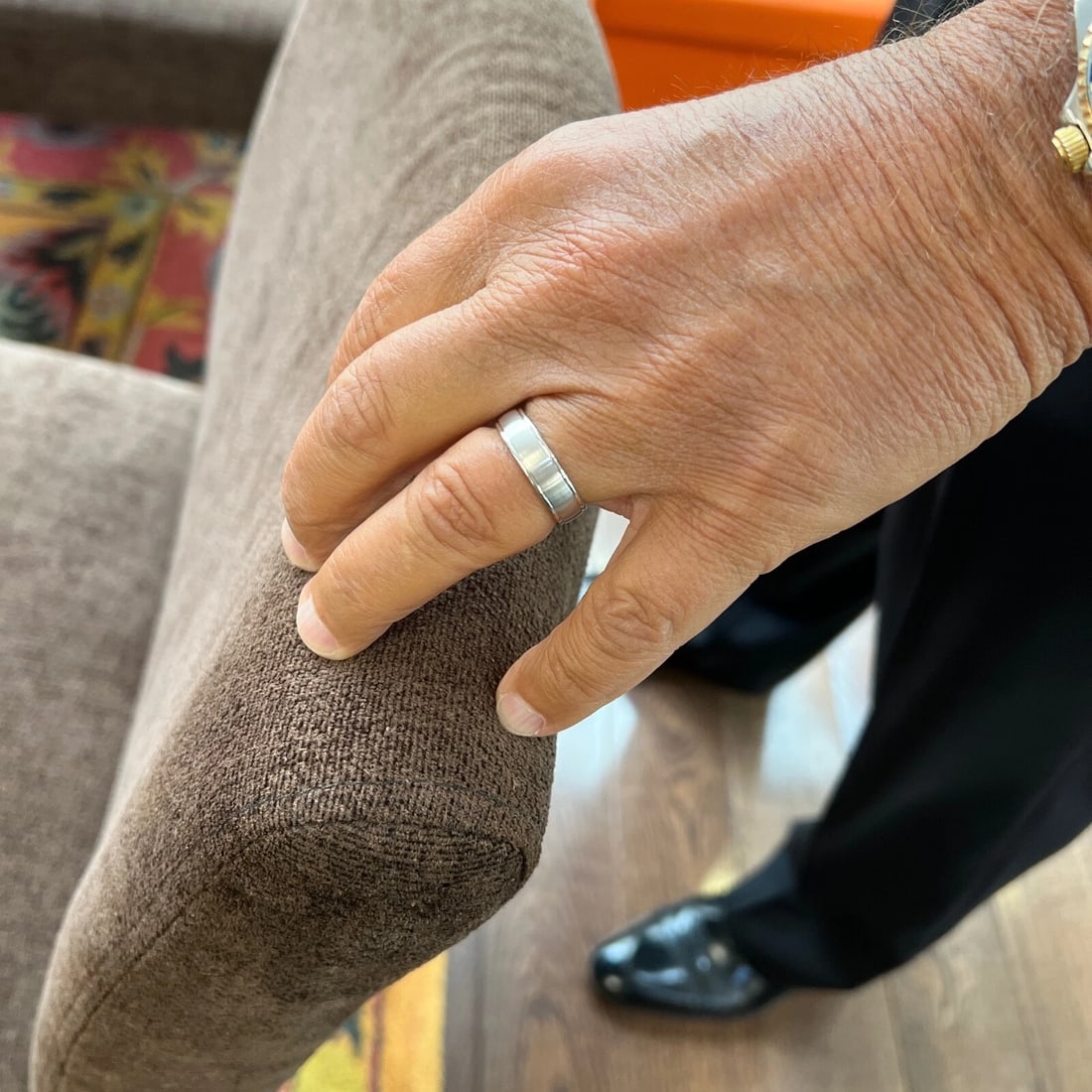 Gabriel & Co Men's Satin Beveled Wedding Band Ring 14K White Gold, Size 10, 6 mm - 3