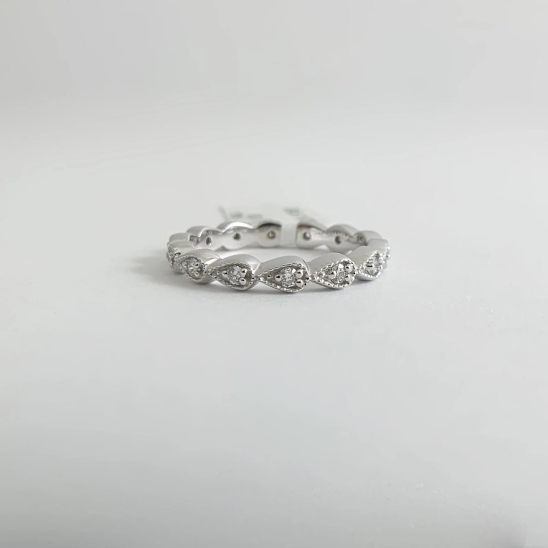 Scalloped Milgrain Diamond Eternity Wedding Band Ring 14K White Gold, 3.07 Grams - 7