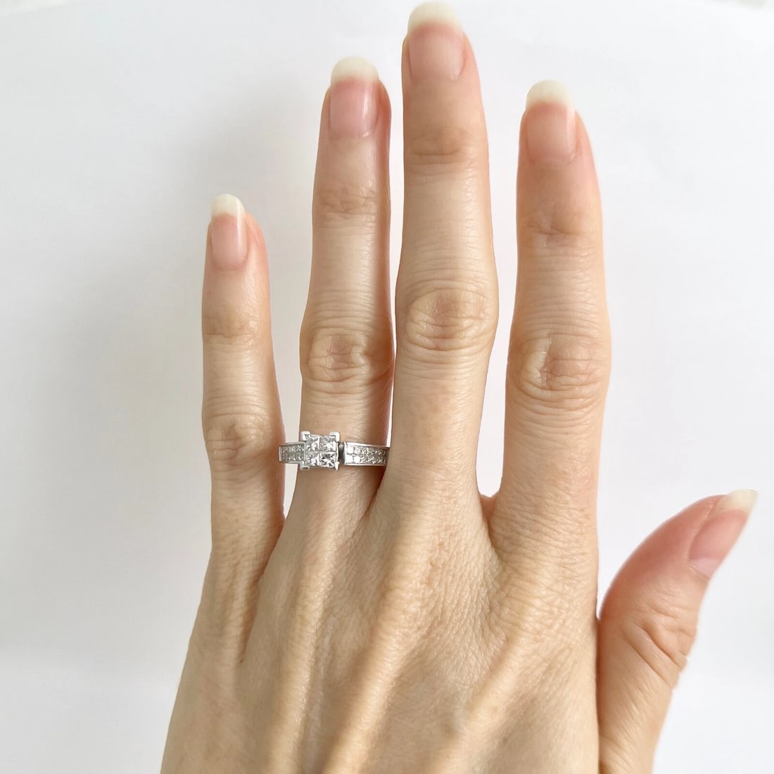 Princess Invisible Set Diamond Engagement Ring 14K White Gold, 1.00 CTW, 3.17 Gr - 5