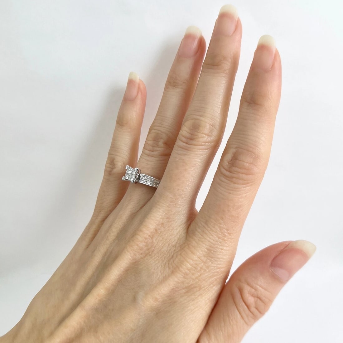 Princess Invisible Set Diamond Engagement Ring 14K White Gold, 1.00 CTW, 3.17 Gr - 7