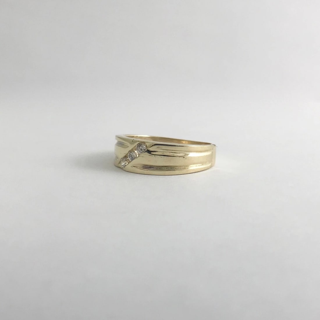 Men's 3-Stone CZ Cubic Zirconia Wedding Band Ring 14K Yellow Gold, 3.89 Grams - 12