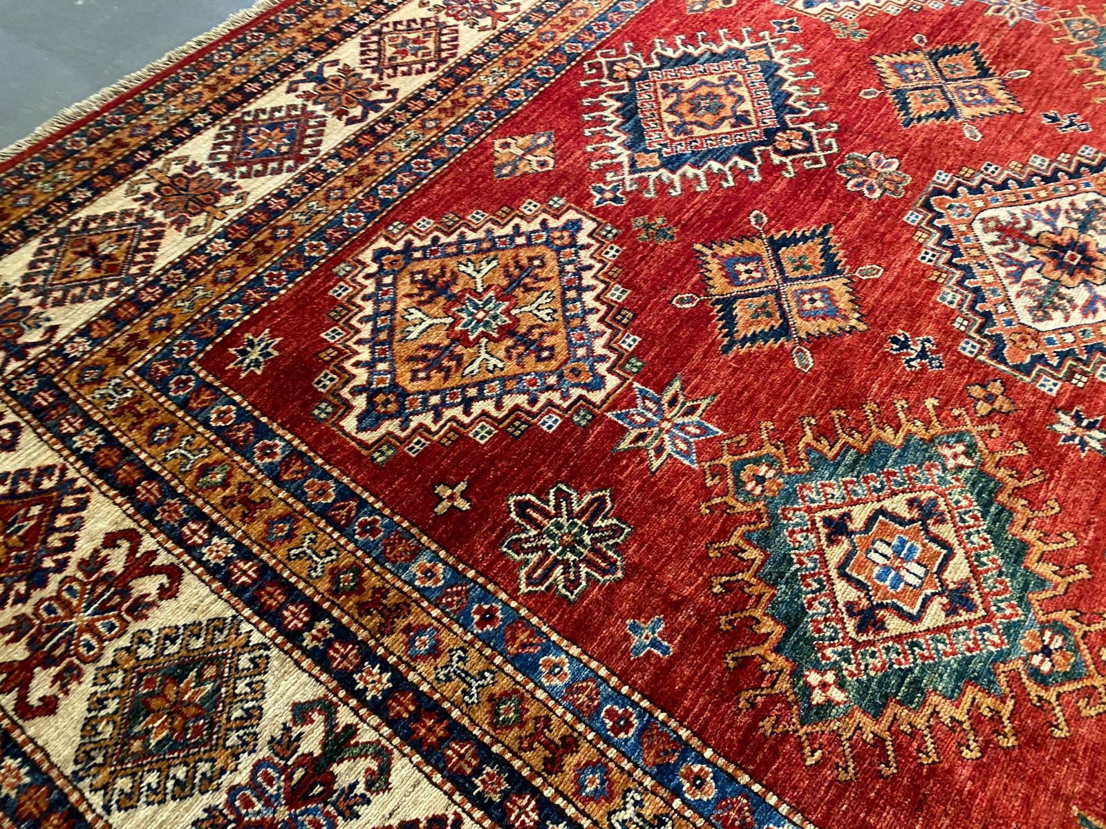 EXQUISITE FINE SUPER KAZAK RUG 8'.2"x11'.2" - 6