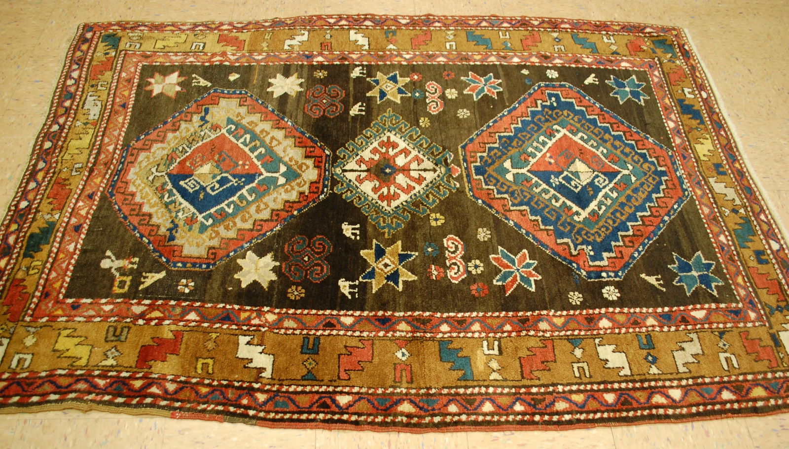 CAUCASIAN SHIRVAN RUG 4'8" x 6'7" - 2