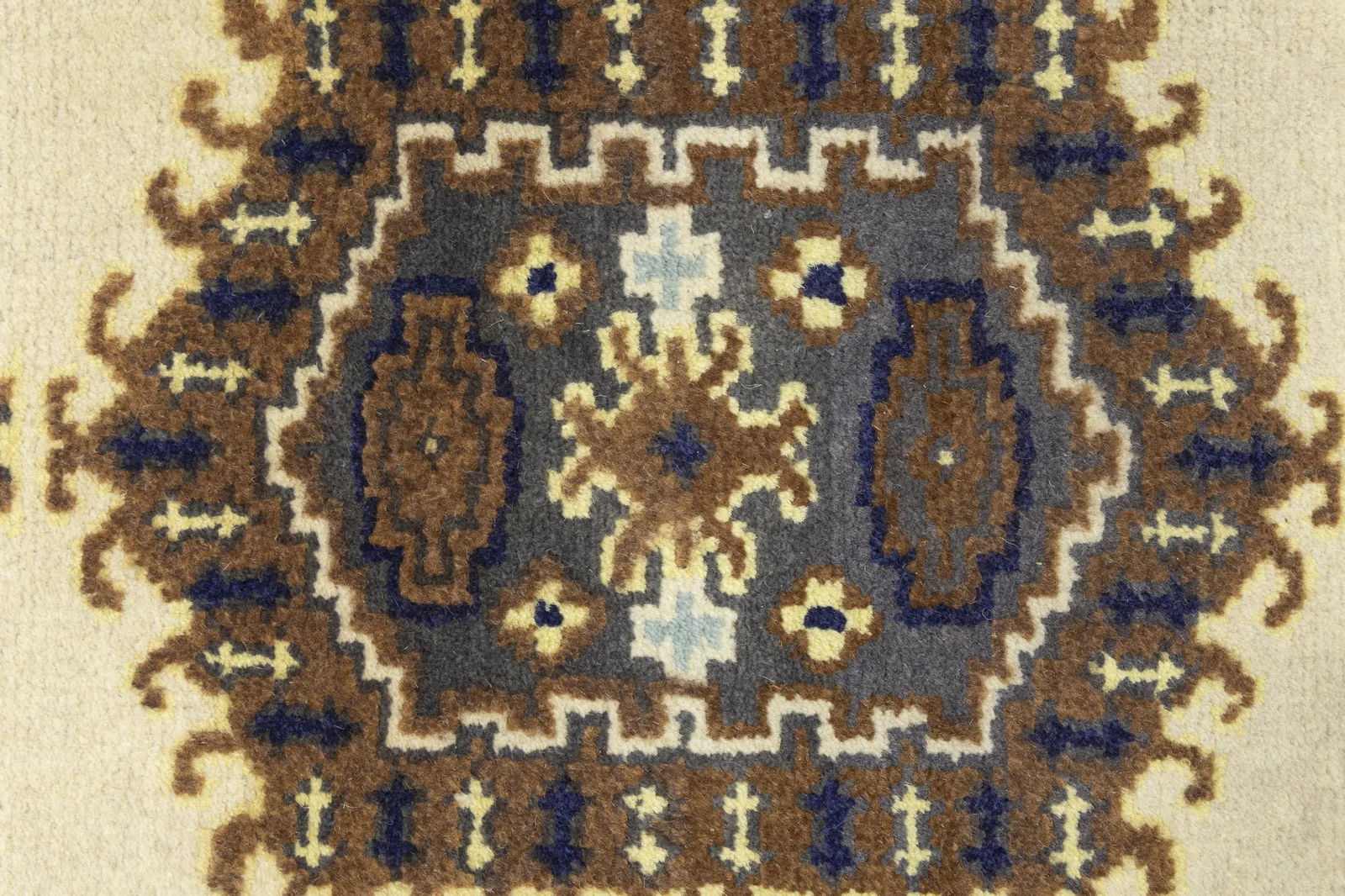 Cream Tribal 3X12 Indo-Viss Oriental Runner Oriental Rug - 9
