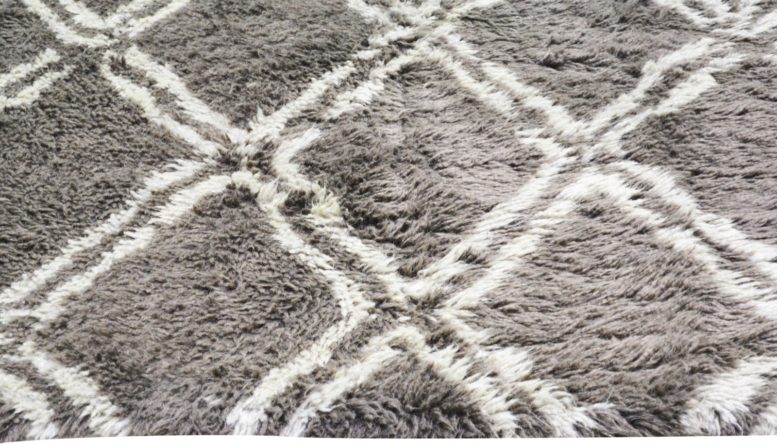 HAND KNOTTED WOOL MOROCCAN RUG - 4