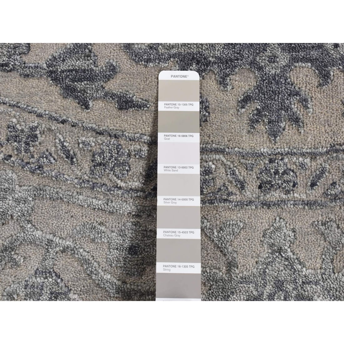 Gray, Heriz Design, Wool and Silk, Hand Knotted Round Rug - 5