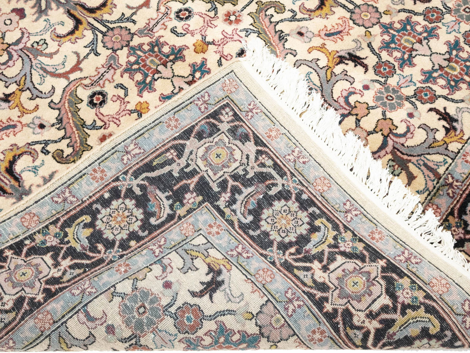Red Floral 5'8X8'7 Indo-Kashan Oriental Rug - 11